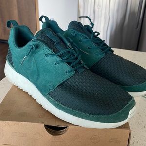 Nike Roshe WVN Size 10.5